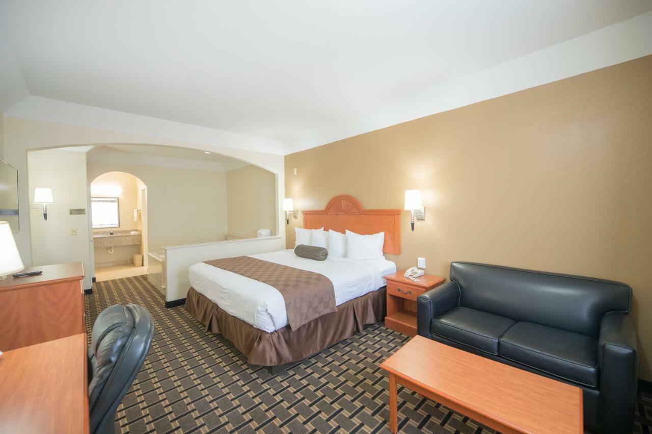 Motel 6 Тилер Екстериор снимка